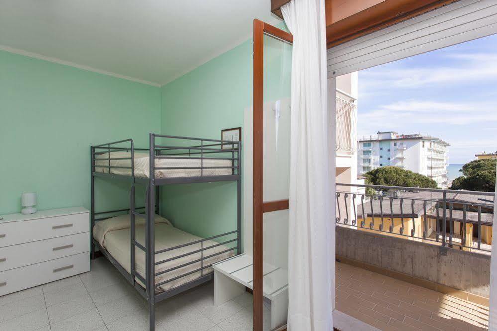 Hotel Villa Eugenia Лідо-ді-Єзоло Екстер'єр фото